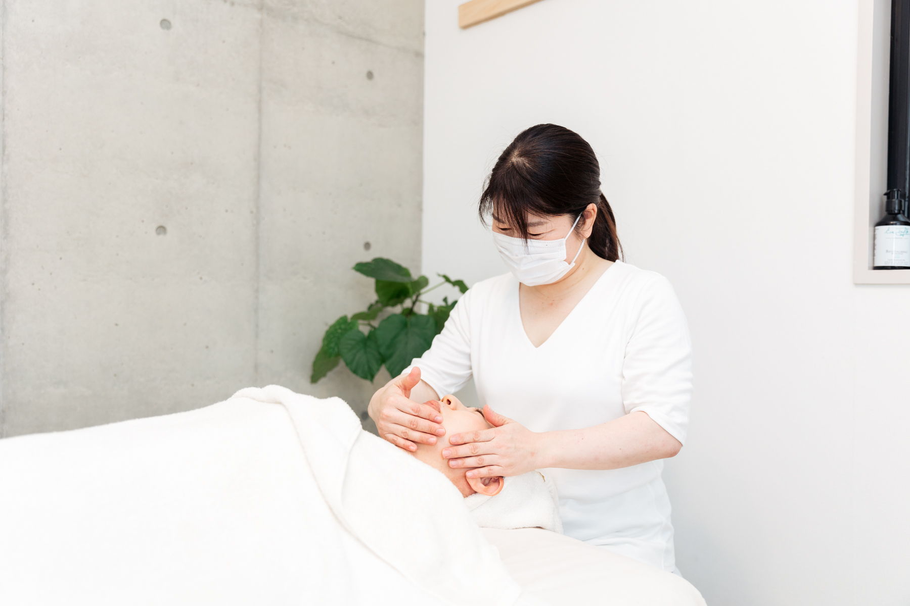 40代からエステティシャンとして成功した事例